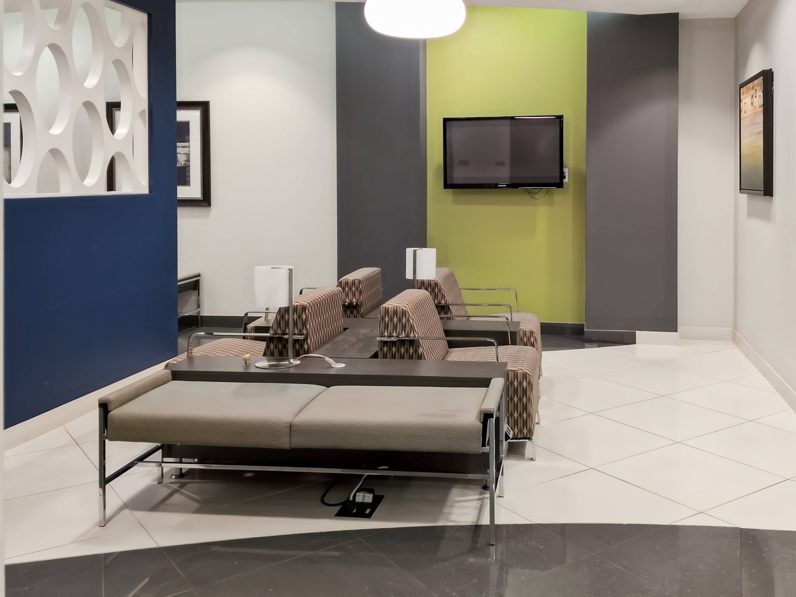 3656075
