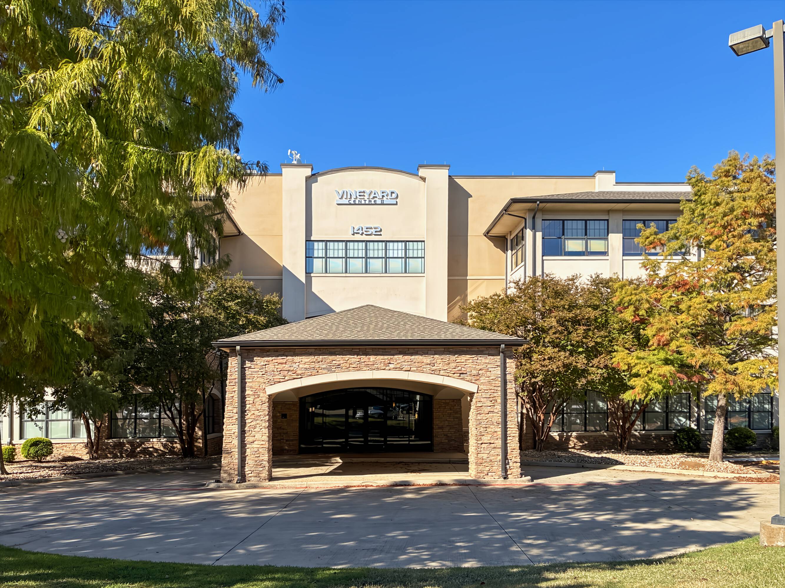 3658658