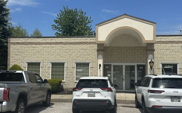 Pictures of Office property located at 909 Callendar Blvd., Painesville, OH 44077 for lease - image #1