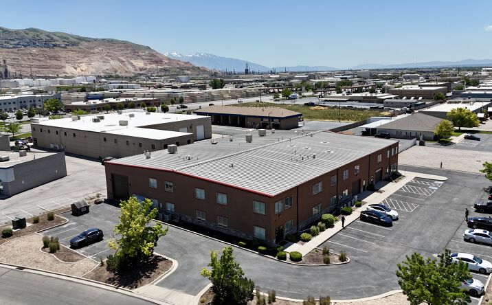 Pictures of Retail, Industrial property located at 190 North Cutler Drive, North Salt Lake, UT 84054 for lease - image #1