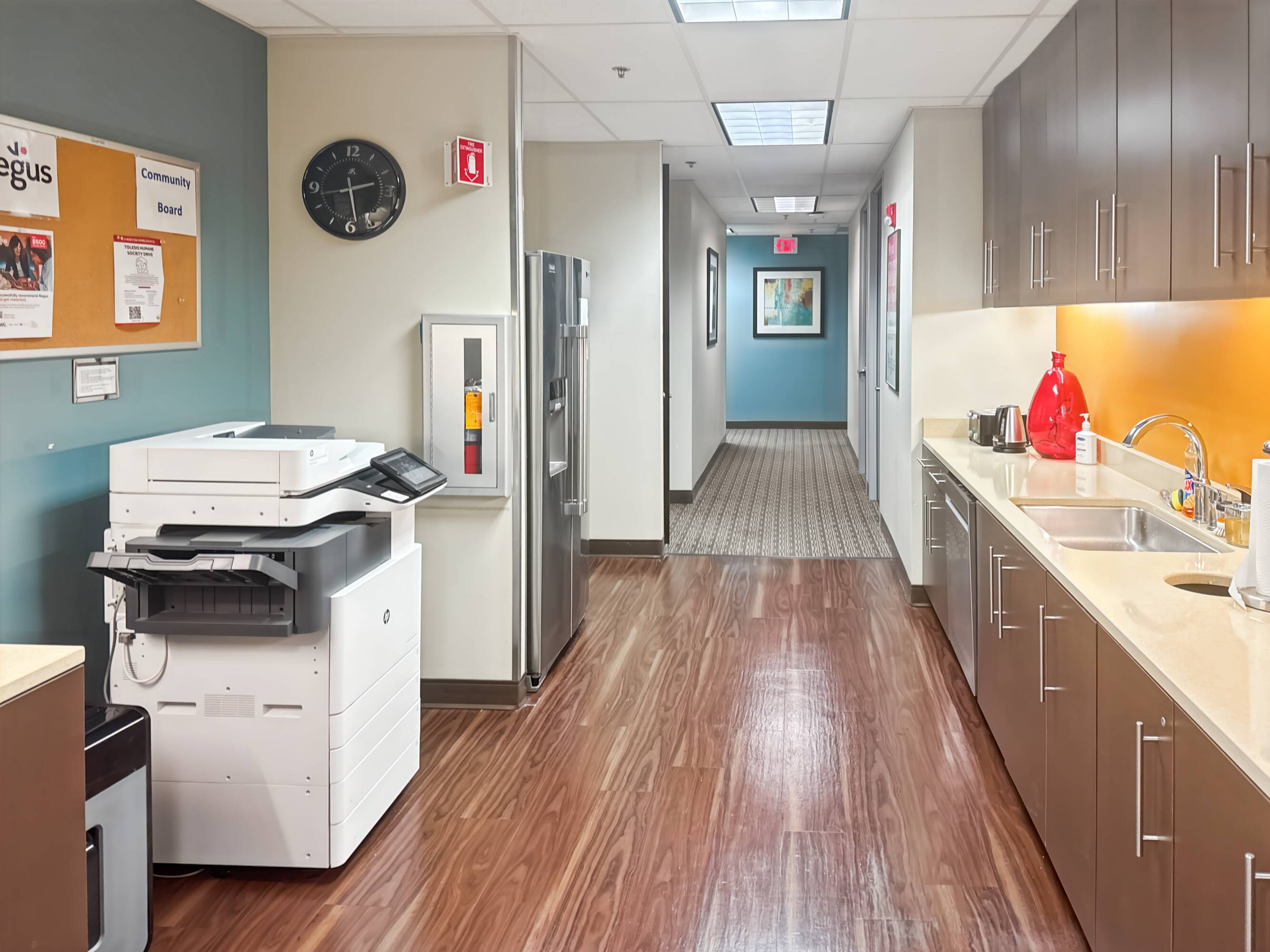 3684246
