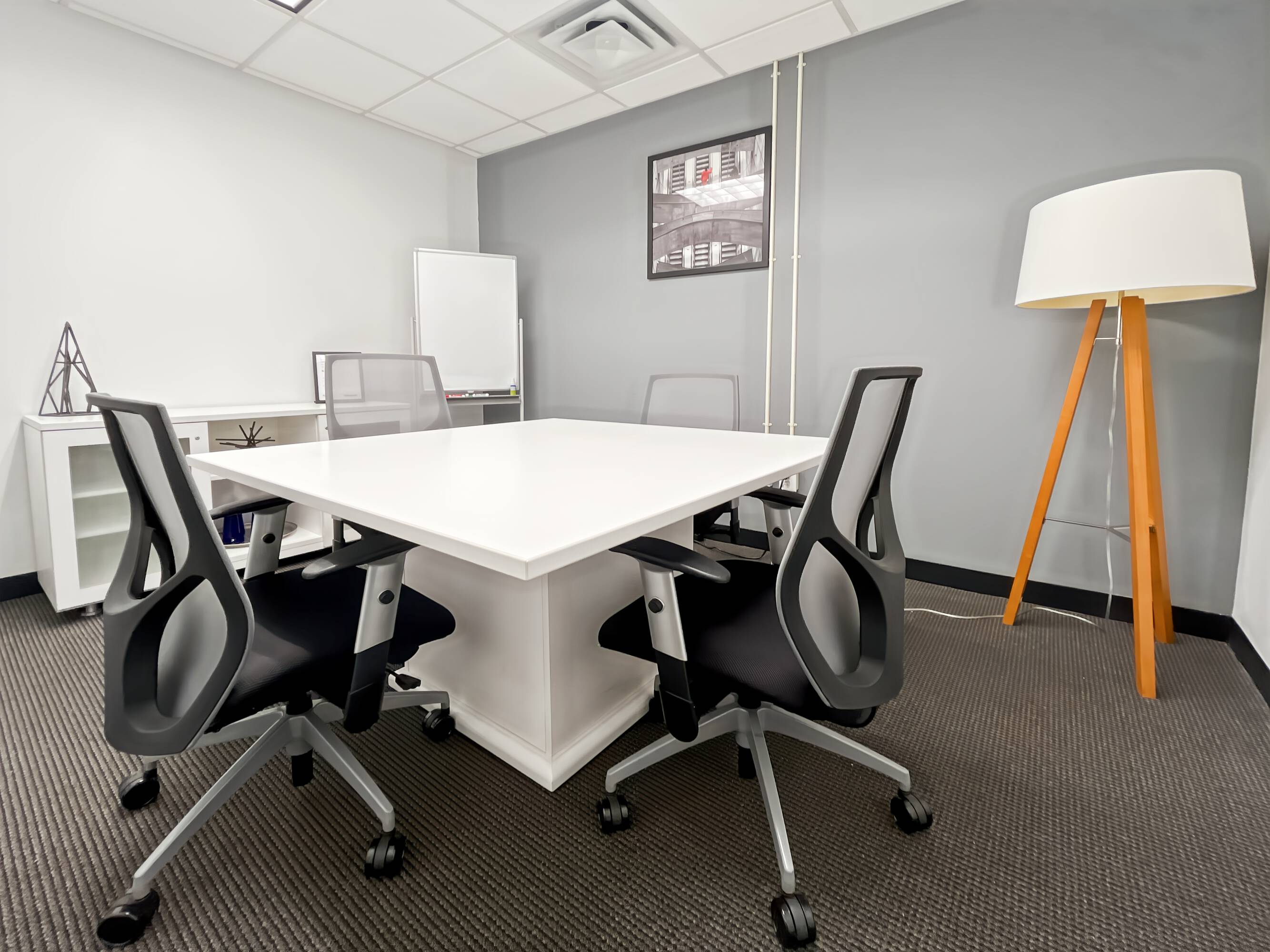 3699835