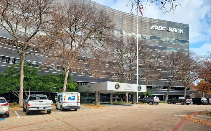 Pictures of Office property located at 5050 Quorum Drive, Suite 700, Dallas, Addison, TX 75254 for lease - image #1