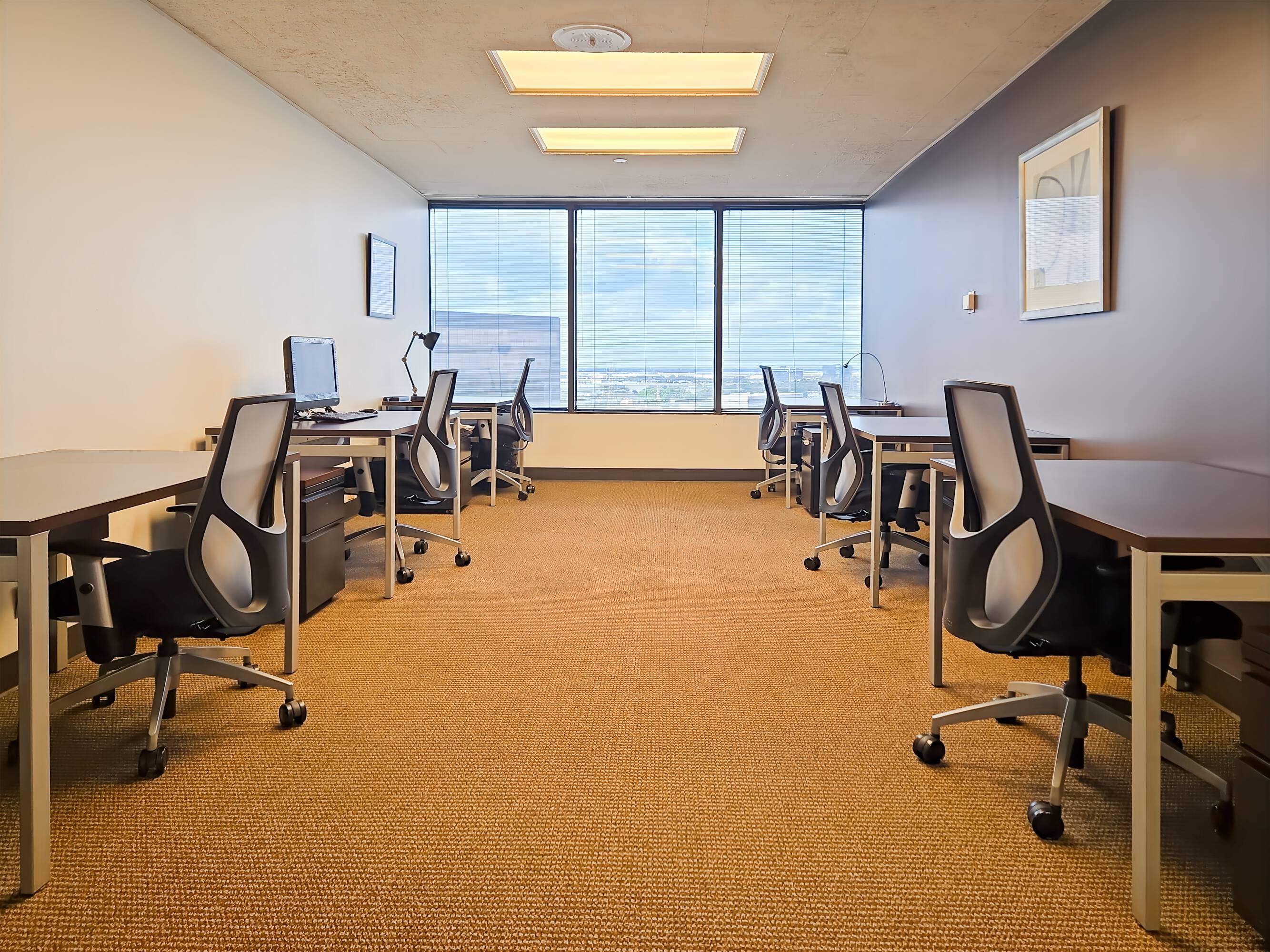 3702464