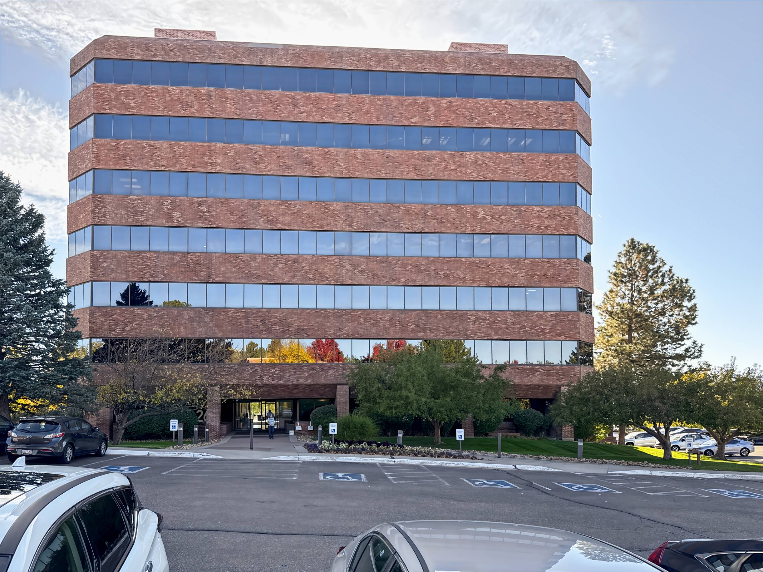 3709178