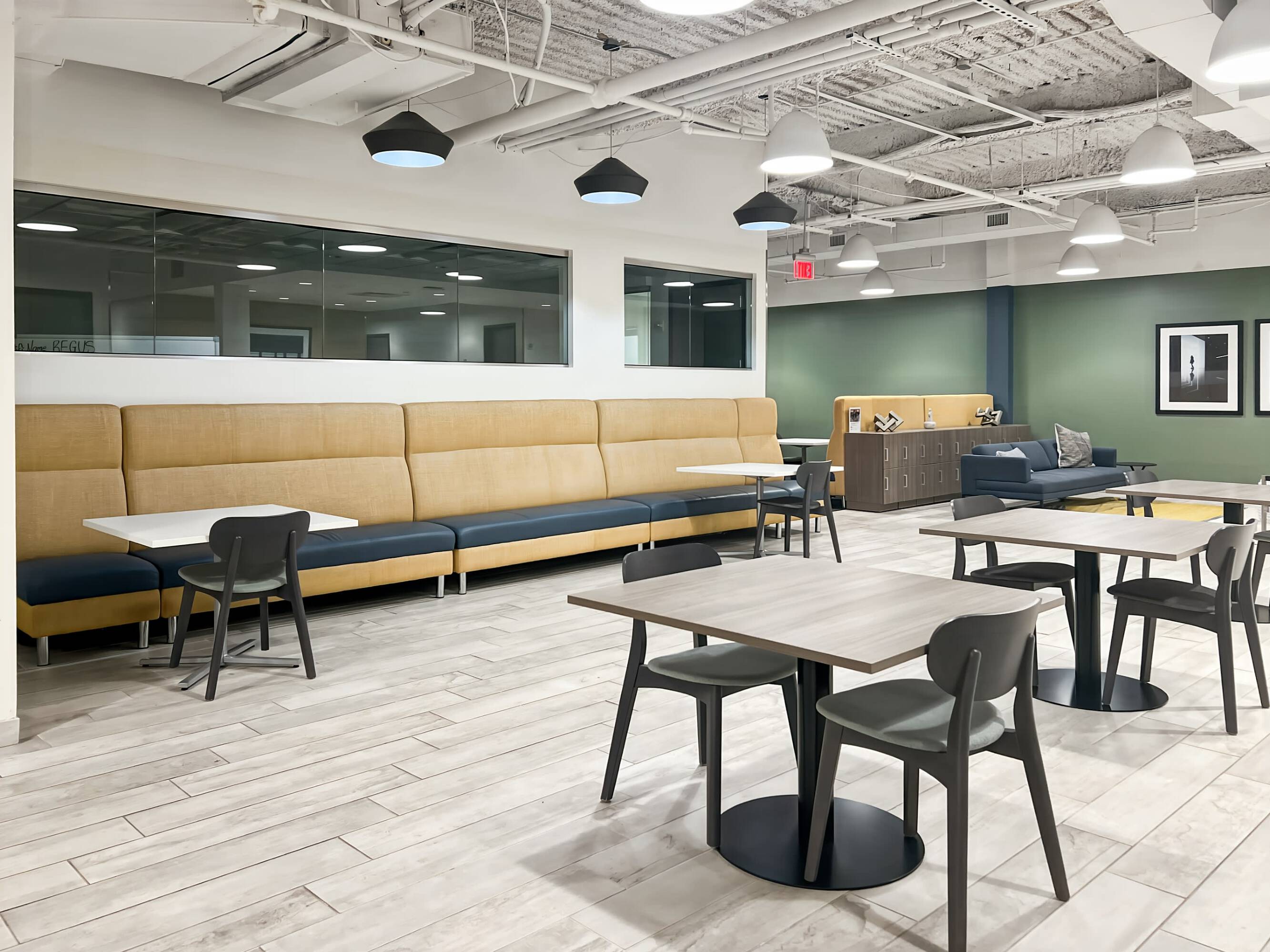 3721208