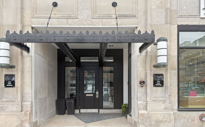 Pictures of Office property located at 135 N. Old Woodward Ave. Suite 200 Birmingham, Birmingham, MI 48009 for lease - image #1