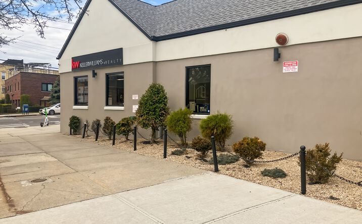 Pictures of Office property located at 1500 ASTOR AVE., BRONX, New York, NY 10469 for lease - image #1
