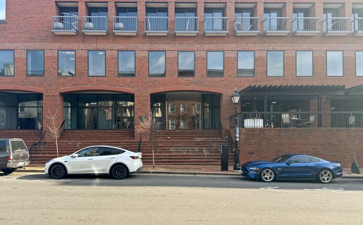 Pictures of Office property located at 211 N Union St, Suite 100, Alexandria, VA 22314 for lease - image #1