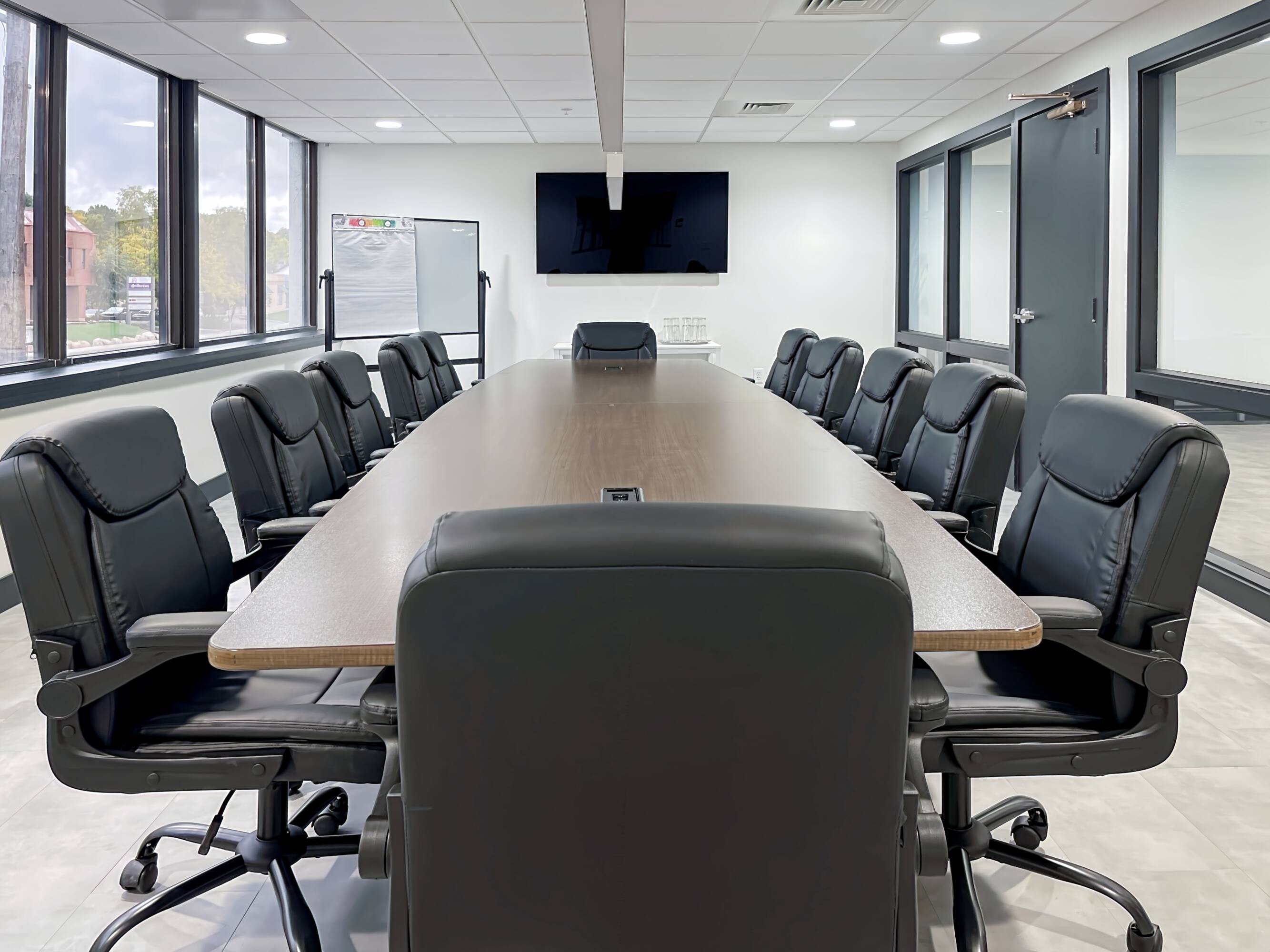3730905