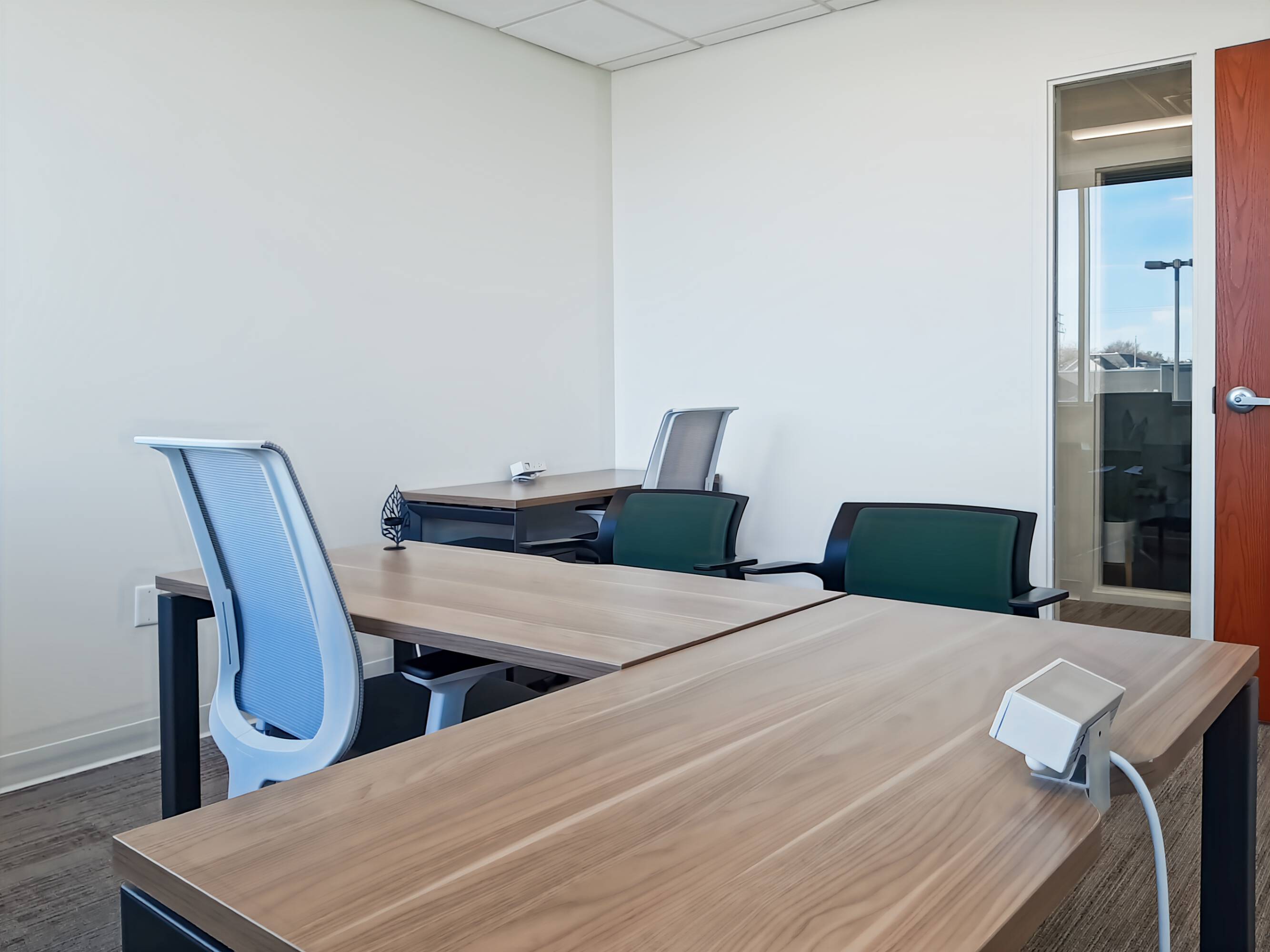 3735147