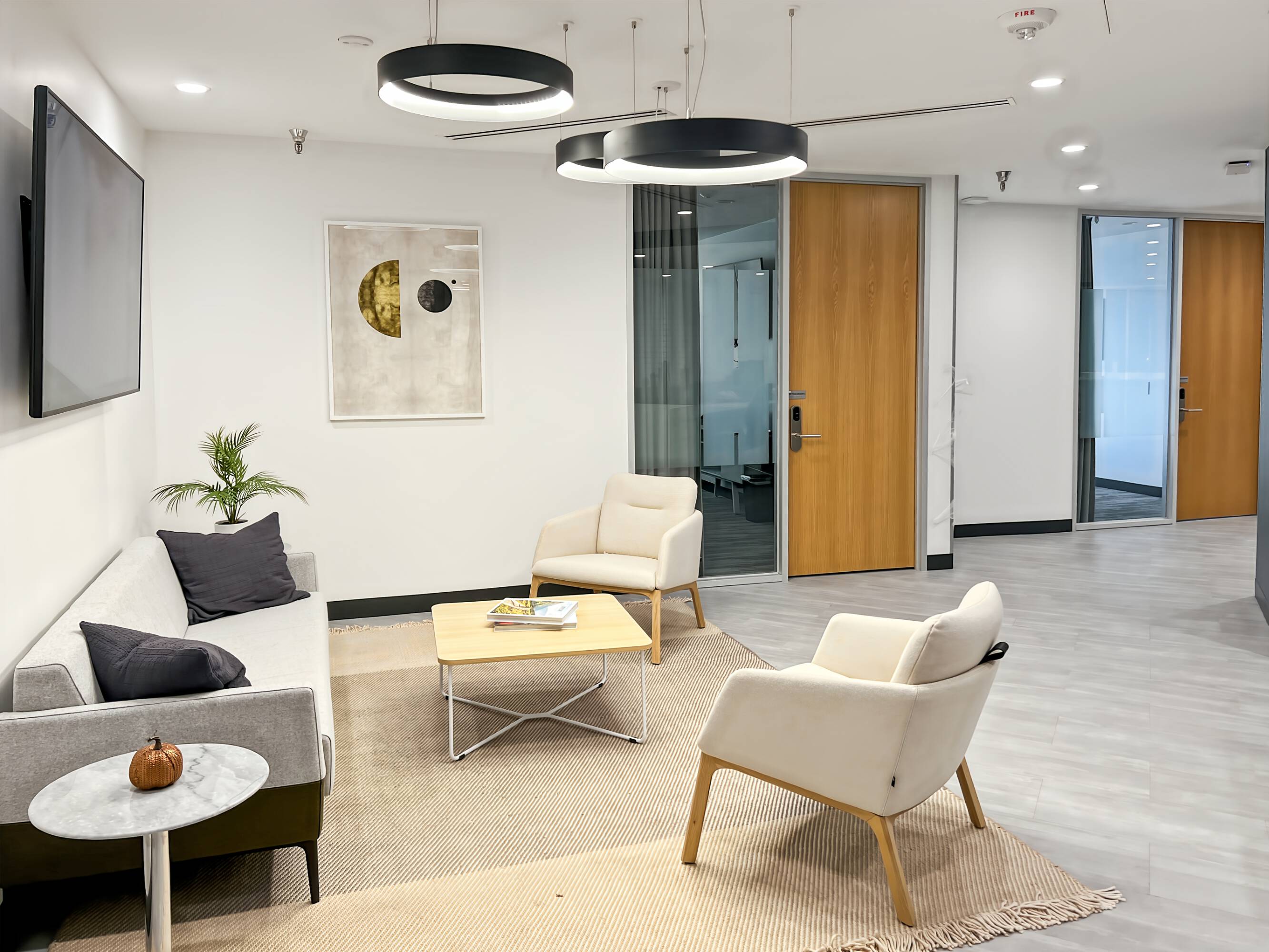 3736128