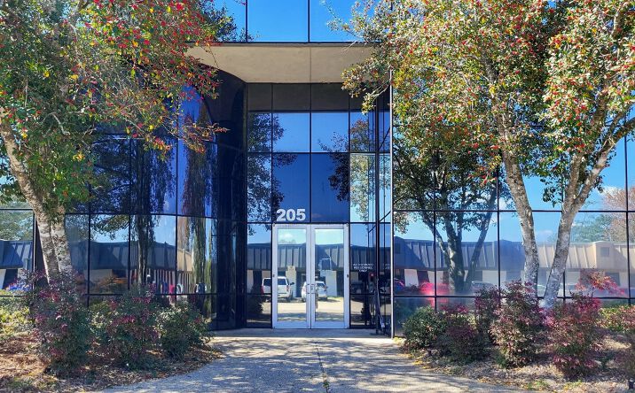 Pictures of Office property located at 205 Holiday Blvd., Covington, Emerald Oaks Drive, LA 70433 for lease - image #1