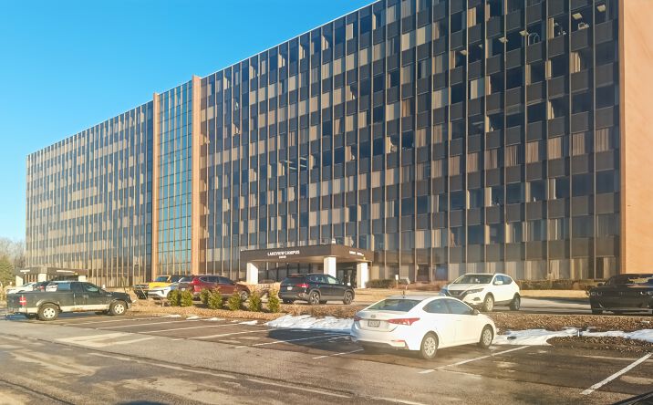 Pictures of Office property located at Euclid Ave, 9th Floor, Euclid, OH 44132 for lease - image #1