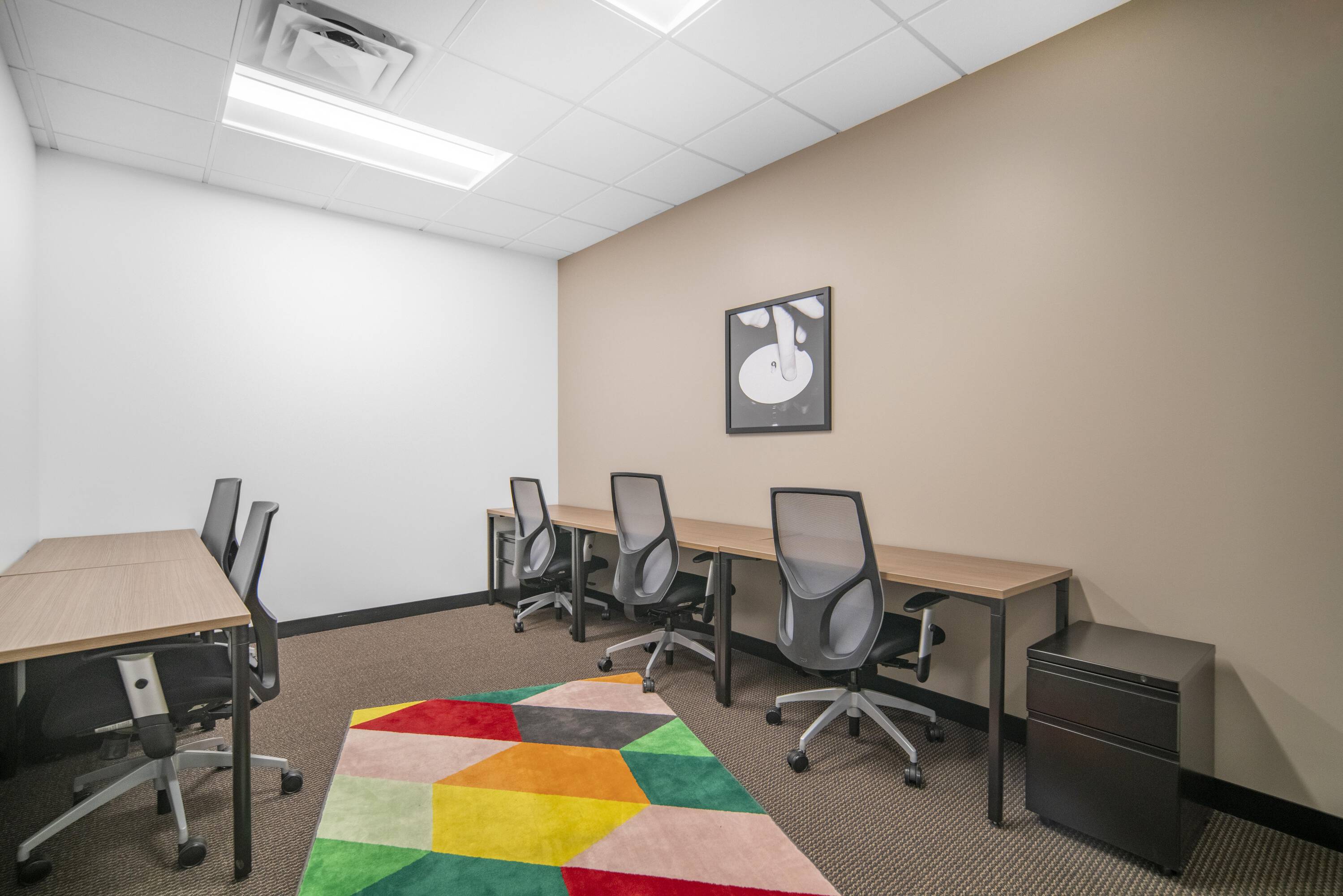 3747083