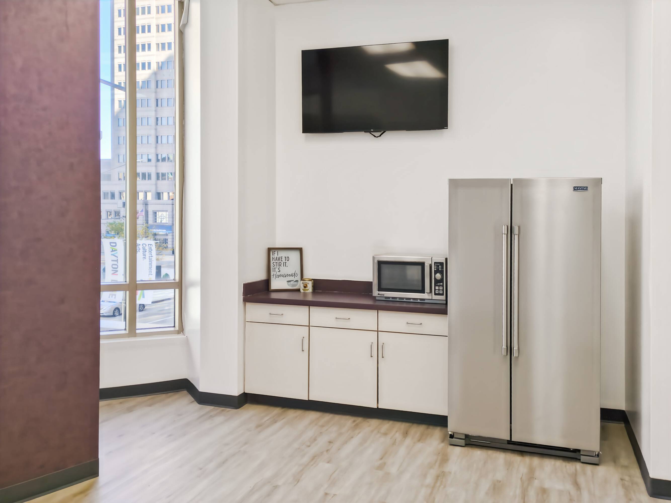 3747366
