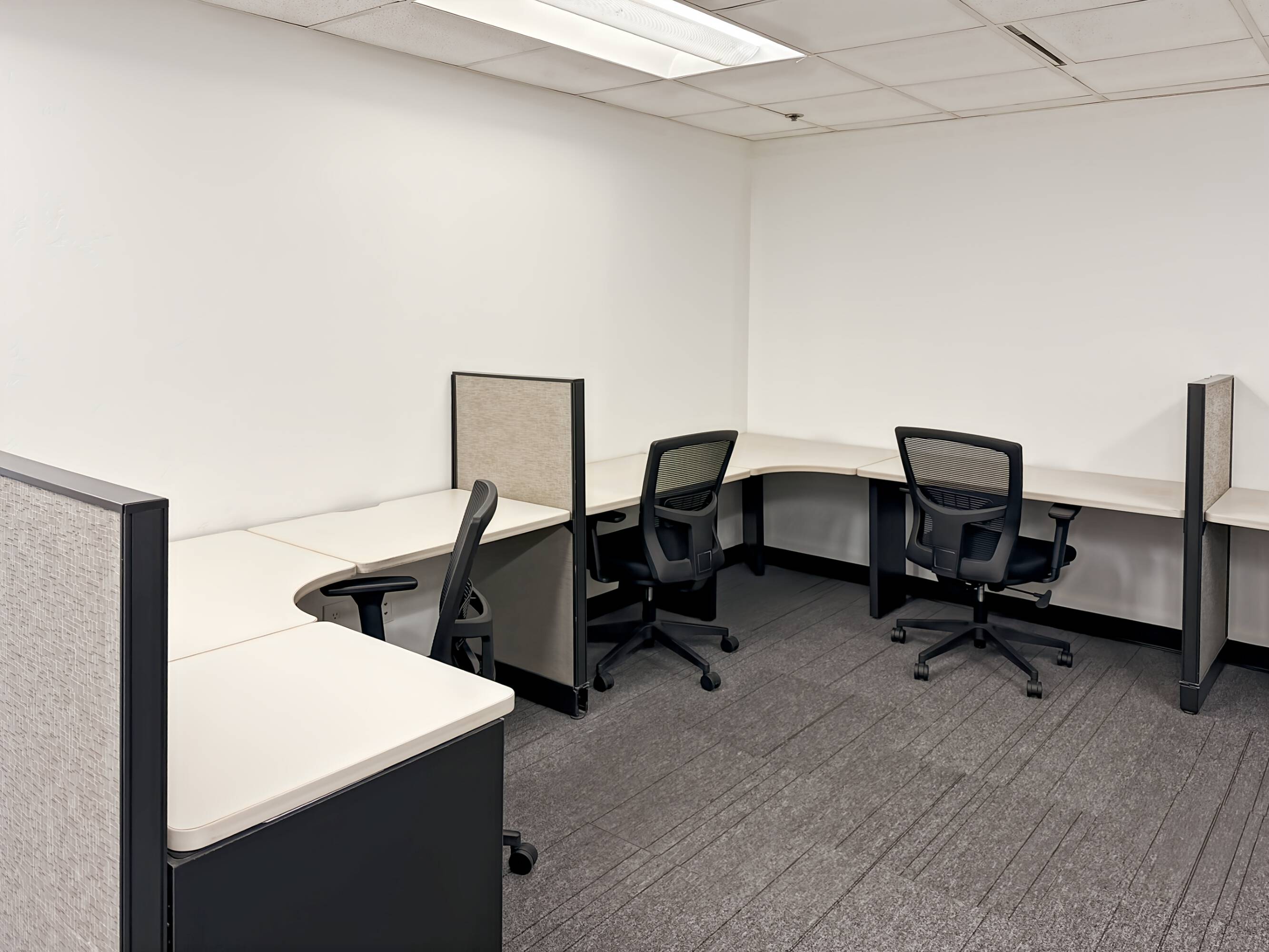 3748411