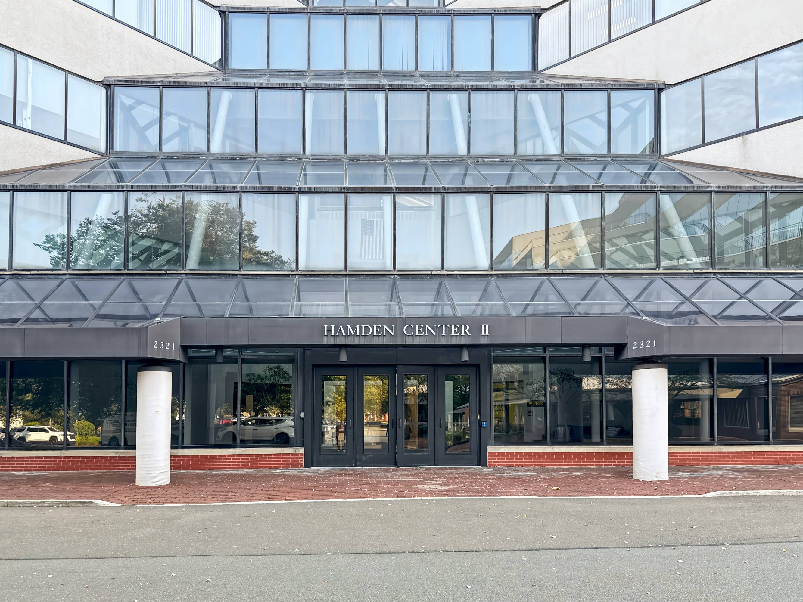 3748565
