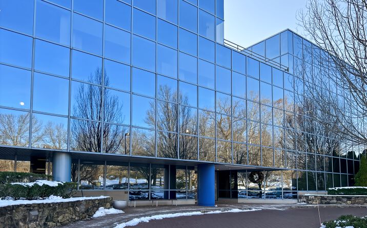 Pictures of Office property located at 1 Manhattanville Rd, 1st Floor, Purchase, NY 10577 for lease - image #1
