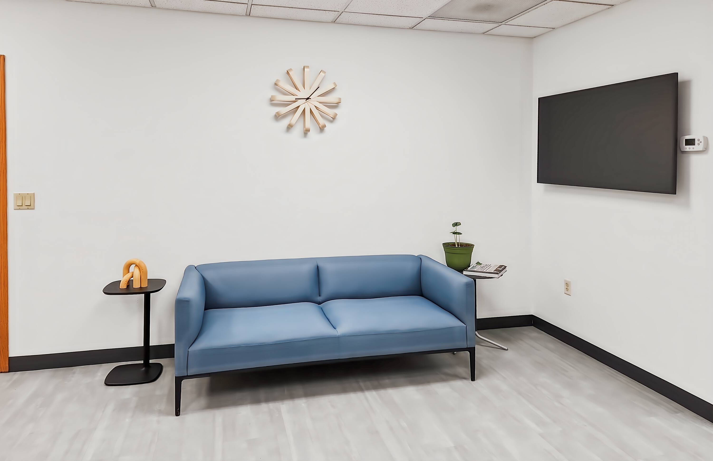 3750658