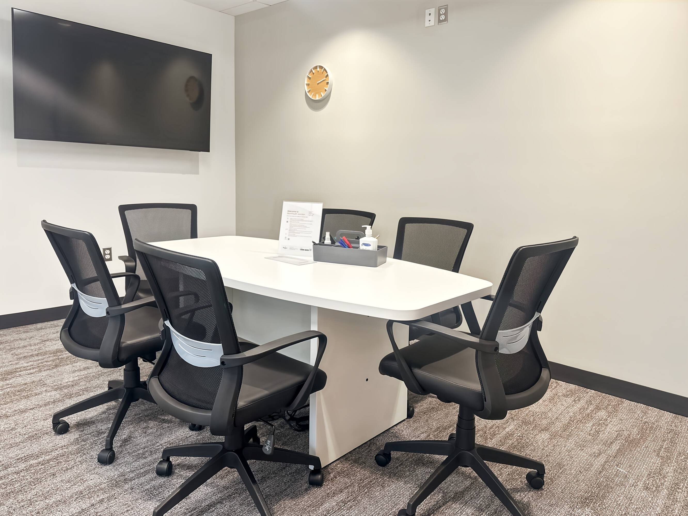 3759618