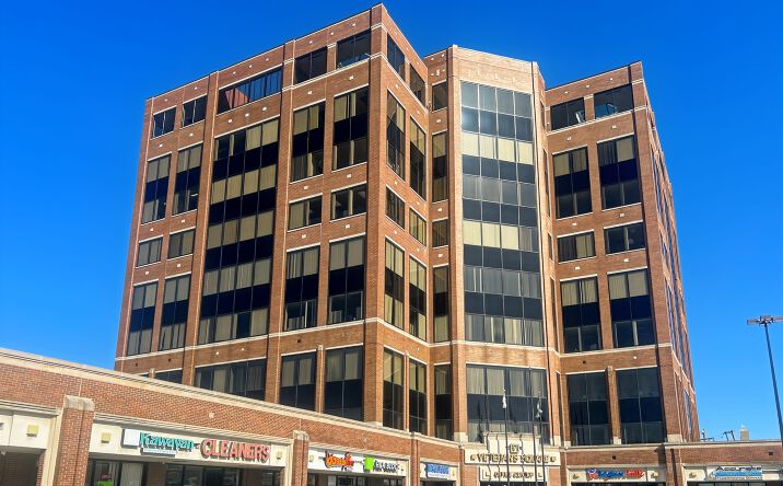 Pictures of Office property located at 4849 N. Milwaukee Ave., Chicago, IL 60630 for lease - image #1