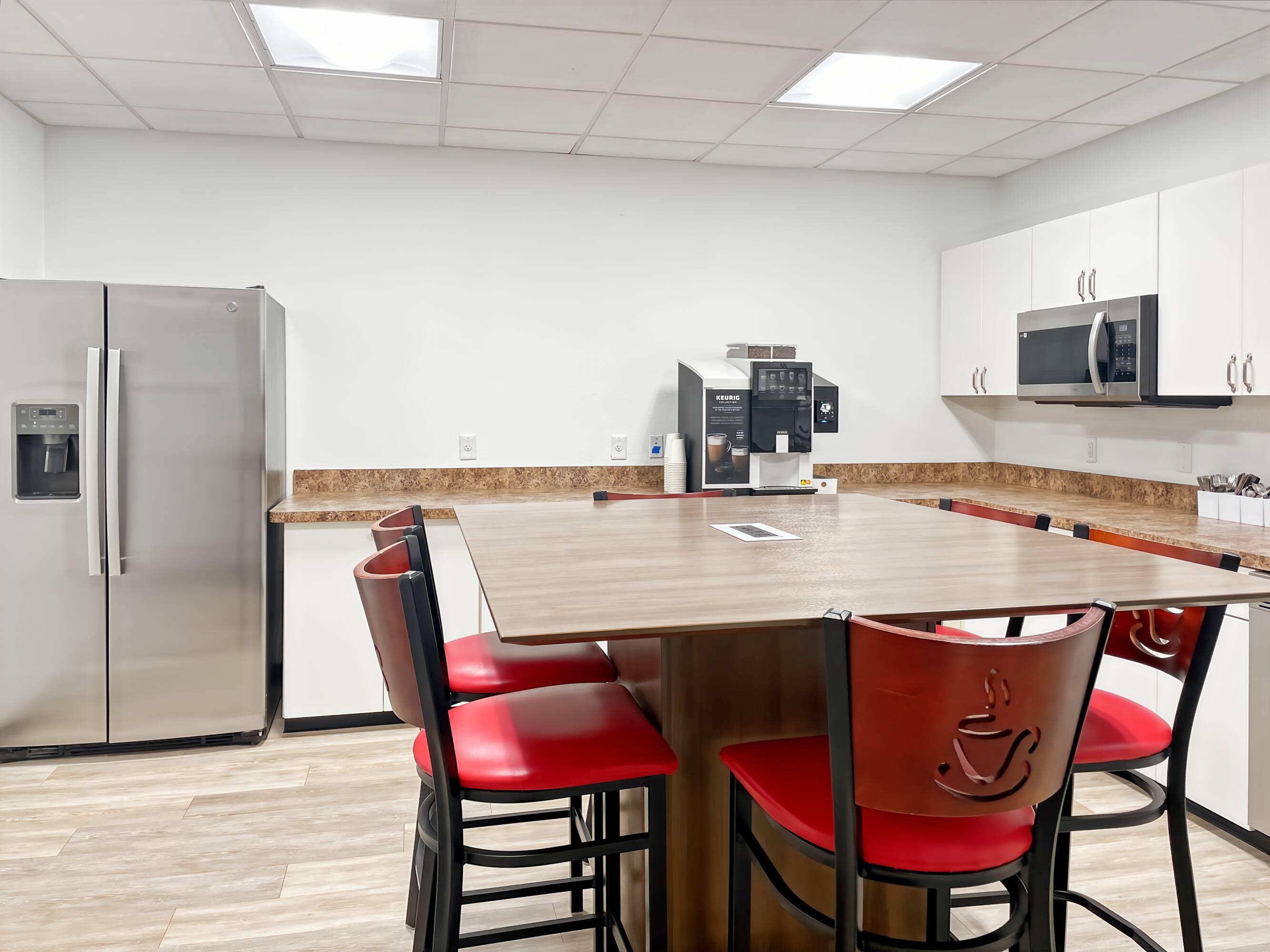 3770891
