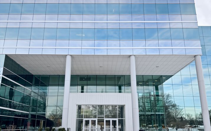 Pictures of Office property located at 3000 Atrium Way, Mount Laurel, NJ 08054 for lease - image #1