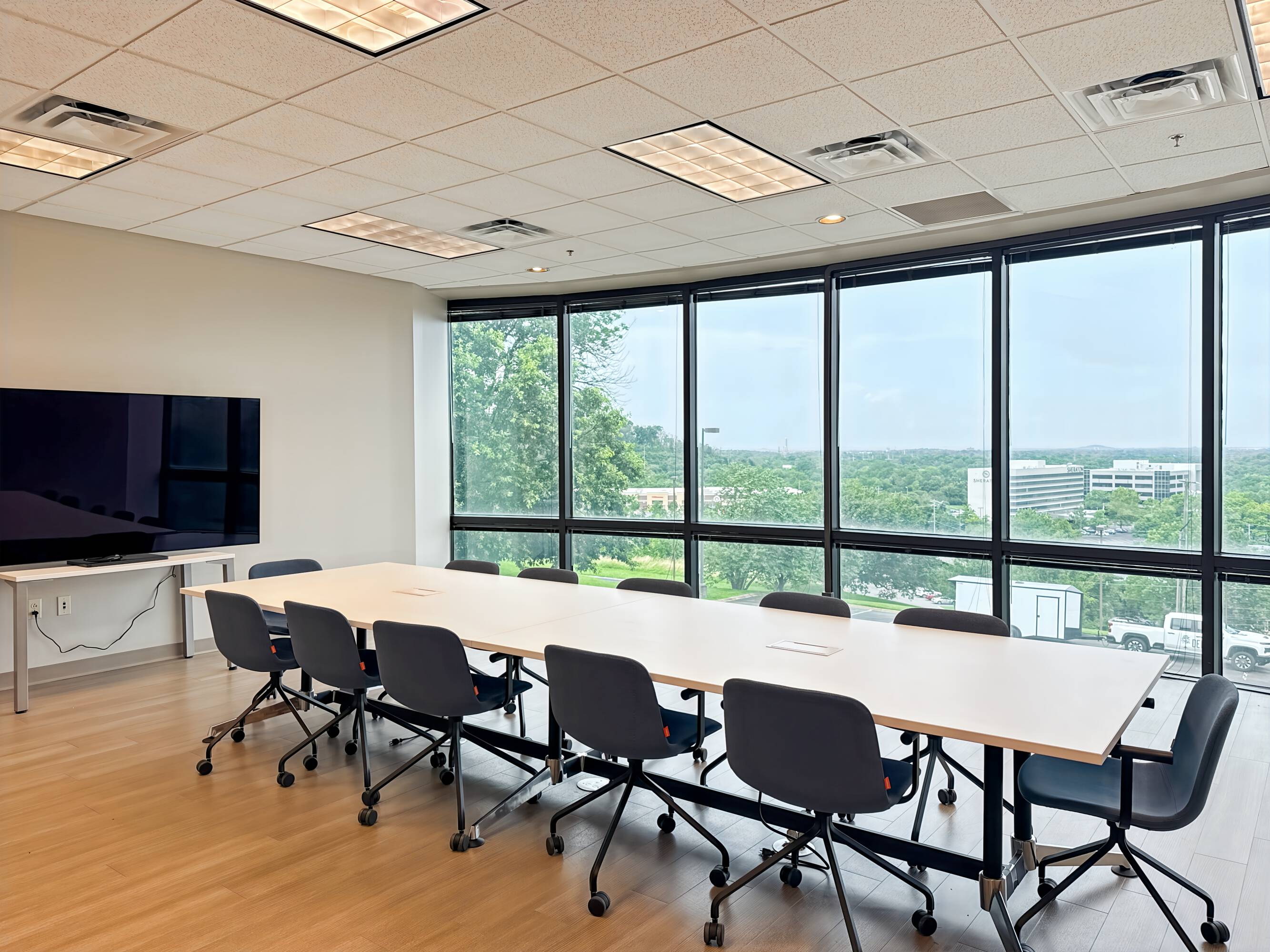 3773985