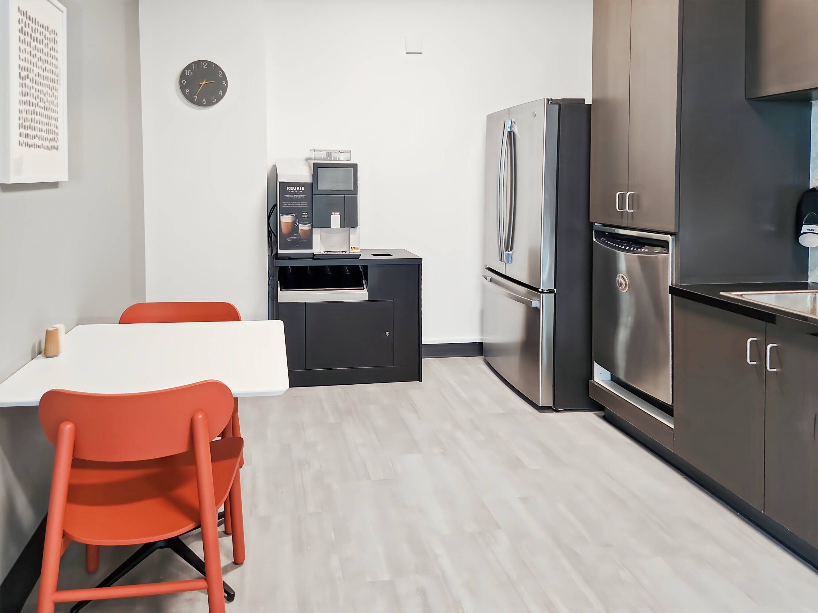 3777431