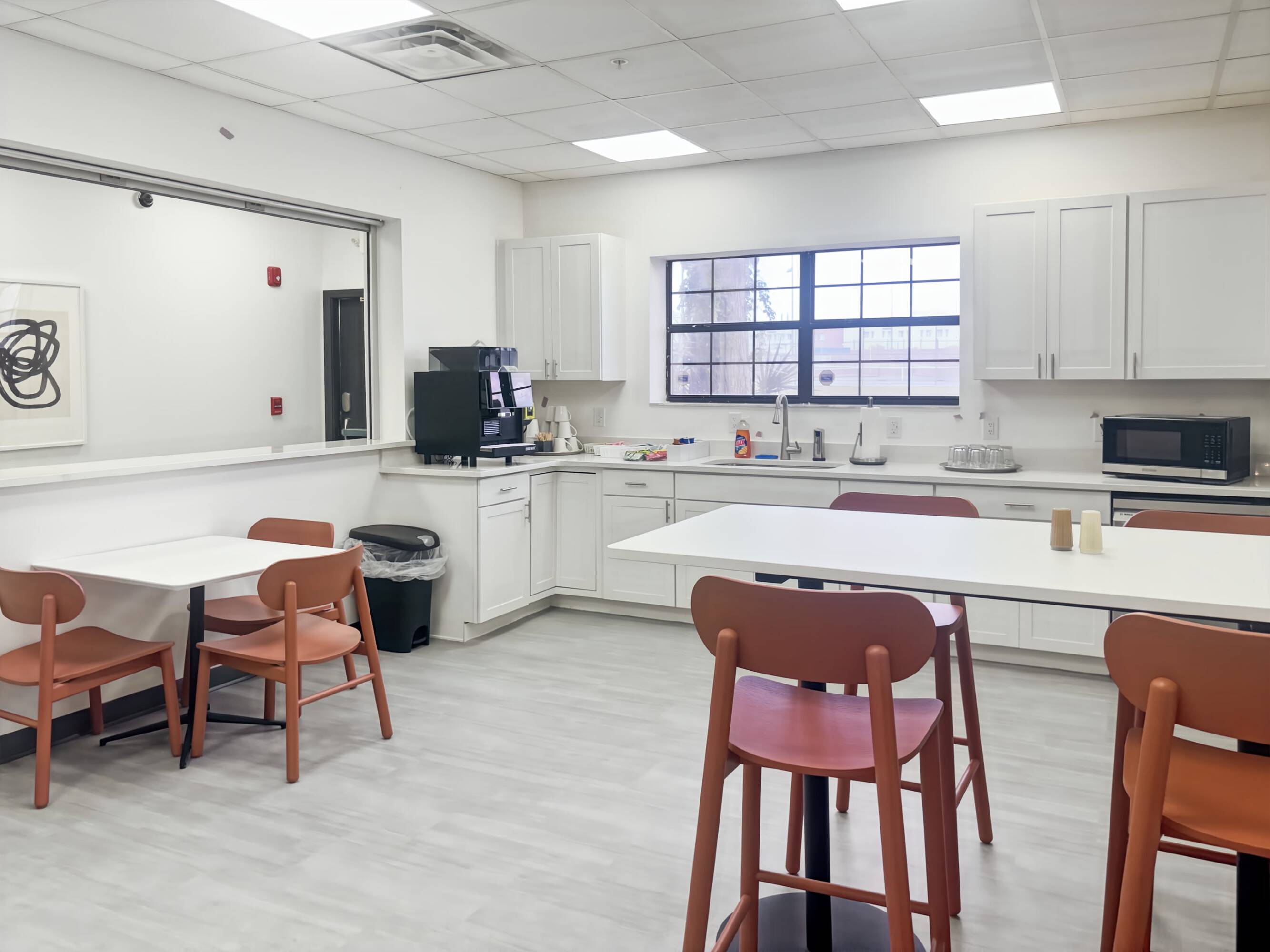 3833198
