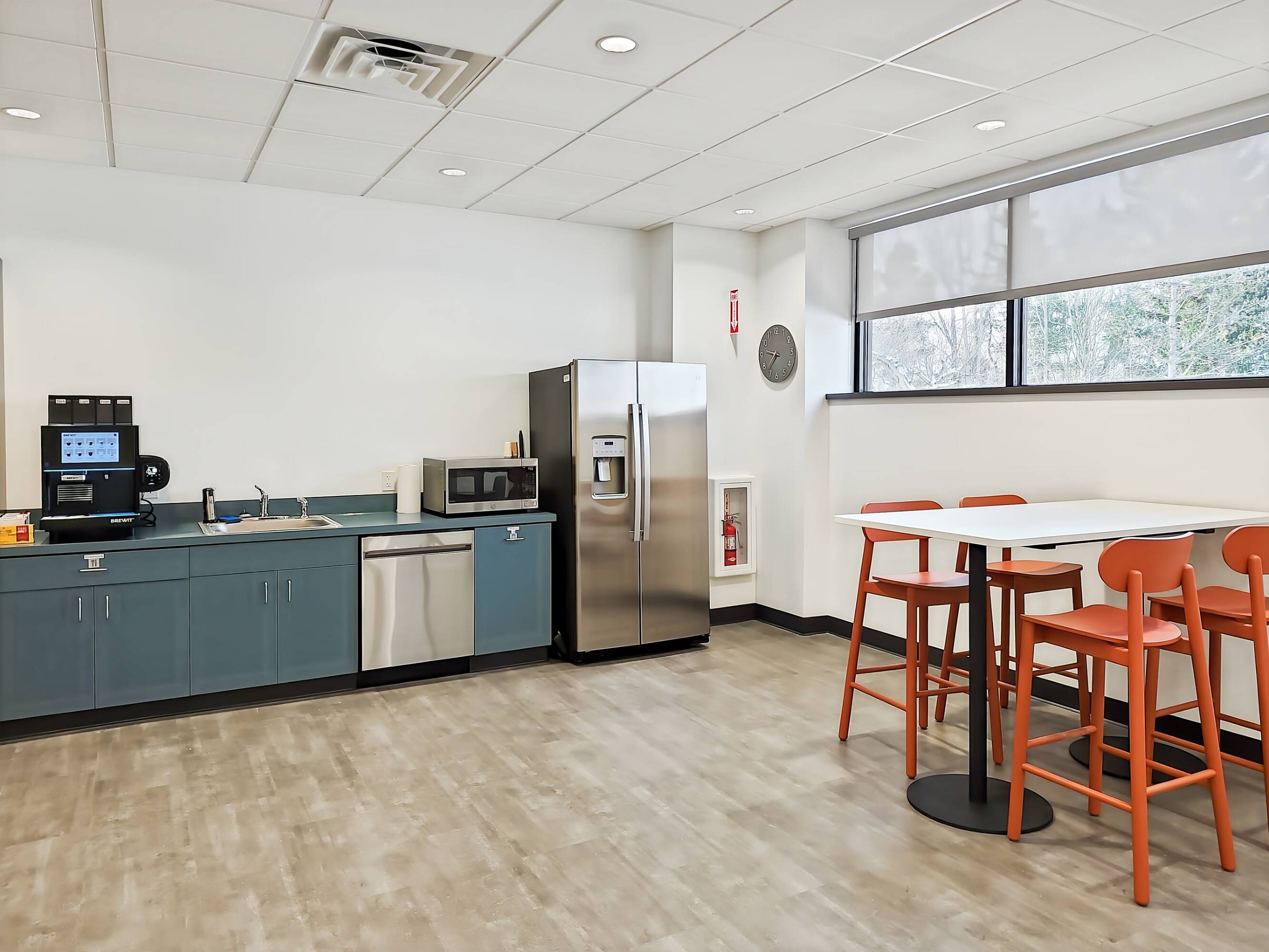 3792128