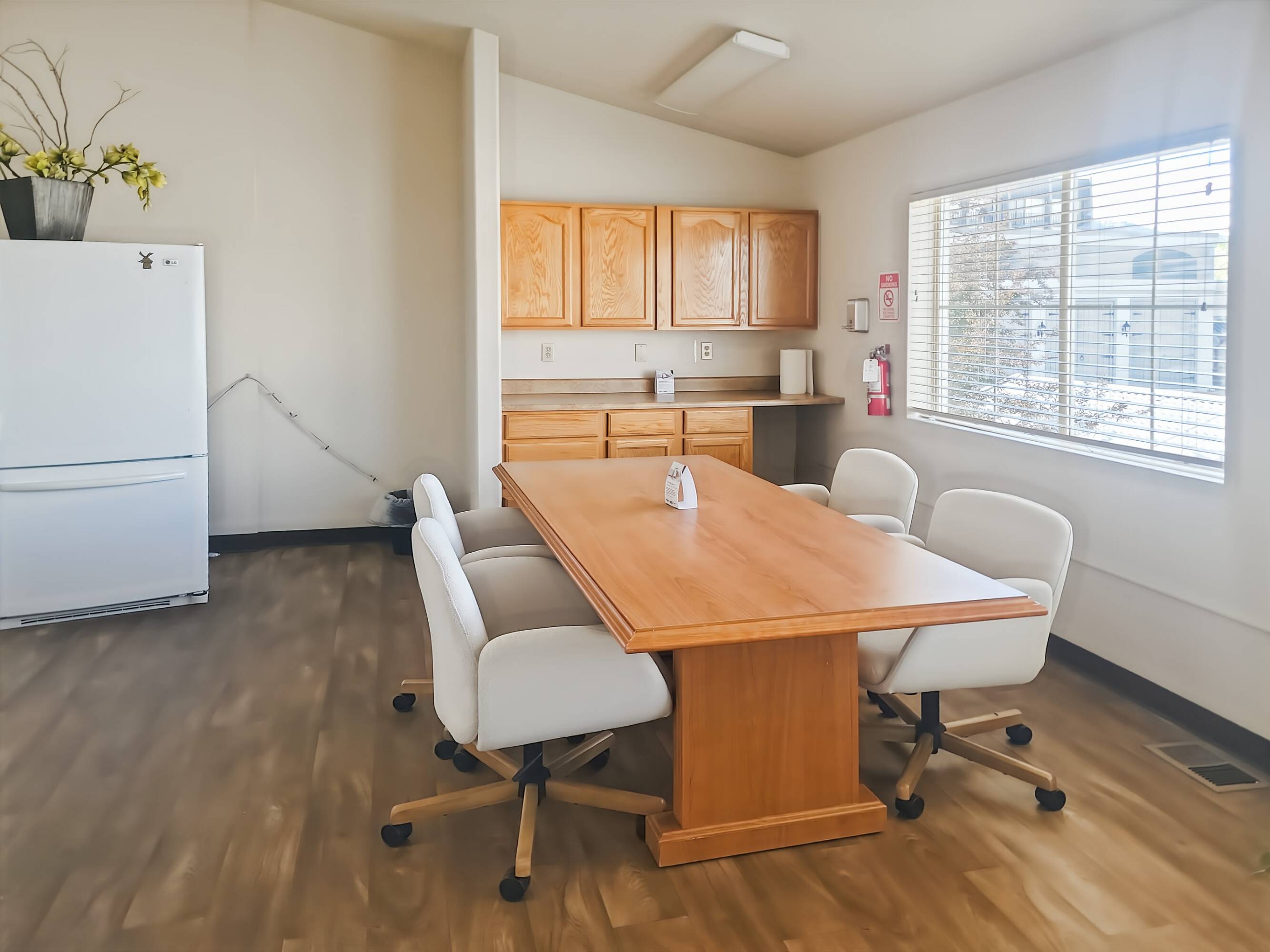 3794280