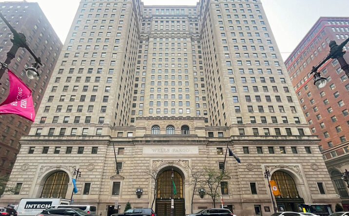 Pictures of Office property located at 123 S Broad Street, Philadelphia, PA 19109 for lease - image #1
