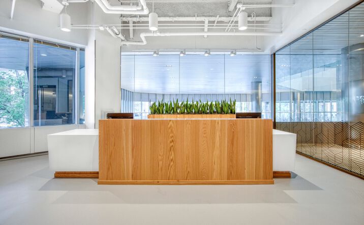Pictures of Office property located at 1 N State St, Chicago, IL 60602 for lease - image #1
