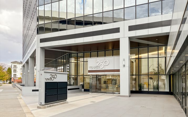 Pictures of Office property located at 250 E 200 South, Salt Lake City, UT 84111 for lease - image #1