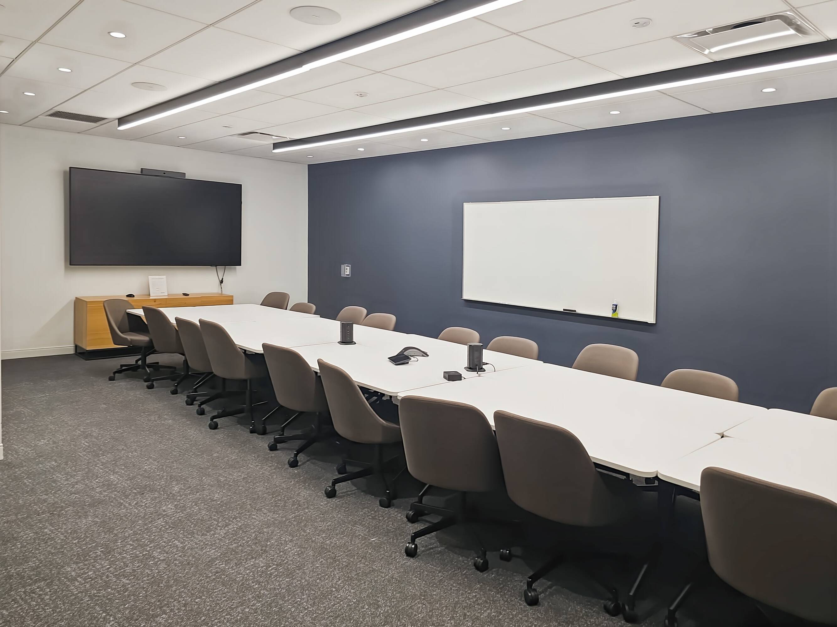 3817032