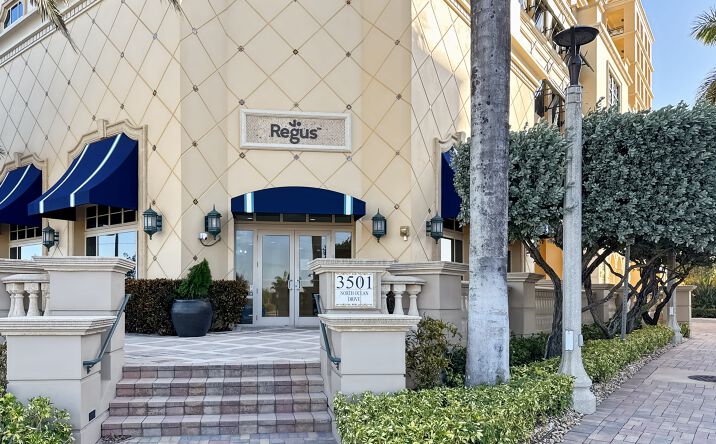 Pictures of Office property located at 3501 North Ocean Drive 1st Floor, Hollywood, FL 33019 for lease - image #1