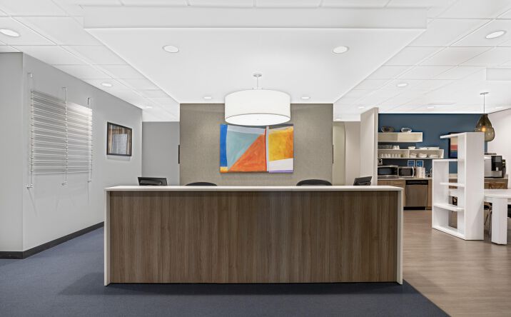 Pictures of Office property located at Ventura Boulevard 2nd Floor, Woodland Hills, CA 91364 for lease - image #1