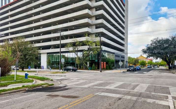 Pictures of Office property located at 5501 La Branch St, Suite 13, Houston, TX 77004 for lease - image #1