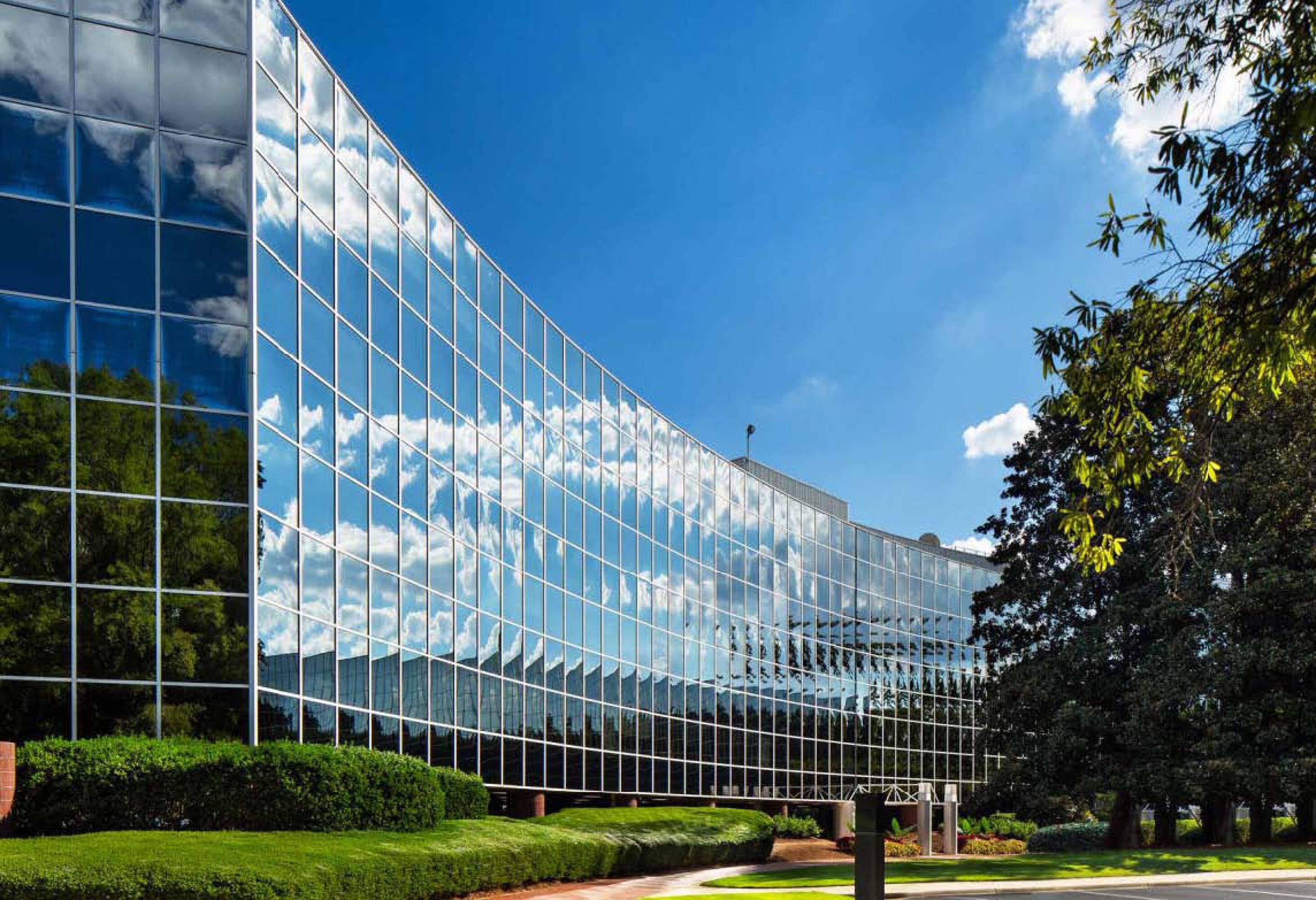 2204 Lakeshore Drive, Homewood, AL 35209