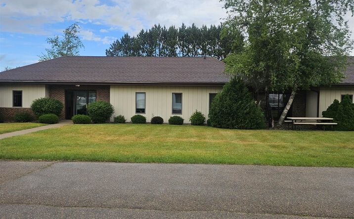 Pictures of Office property located at 550 N Burr Oak, Oregon, WI 53575 for lease - image #1