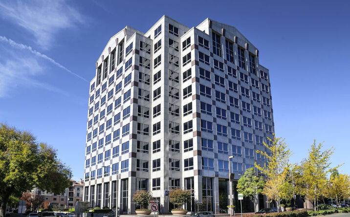 Pictures of Office property located at 301 N Lake Ave, Pasadena, CA 91101 for lease - image #1