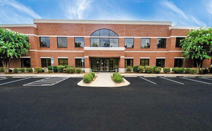 Pictures of Office property located at 6047 Tyvola Glen Cir, Charlotte, NC 28217 for lease - image #1