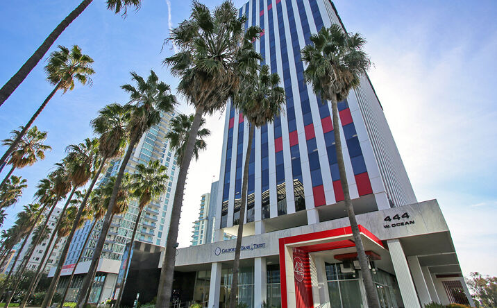 Pictures of Office property located at 444 W Ocean Blvd, Long Beach, CA 90802 for lease - image #1