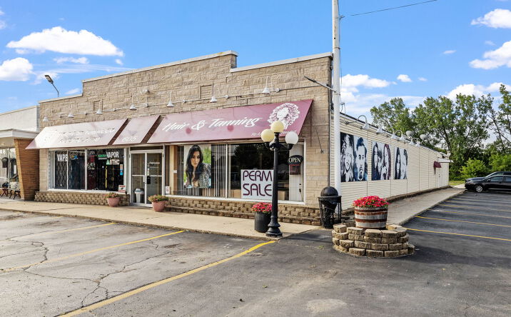 Pictures of Retail property located at 605 W Baltimore Street B, Wilmington, IL 60481 for lease - image #1