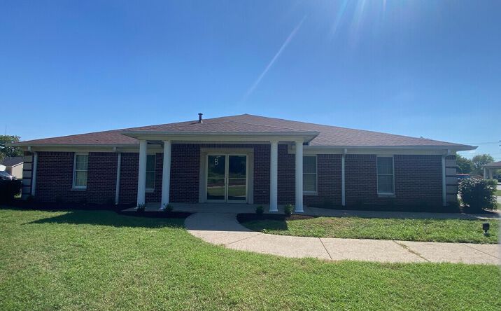 Pictures of Retail, Office property located at 125 Big Sink Road, Versailles, KY 40383 for lease - image #1