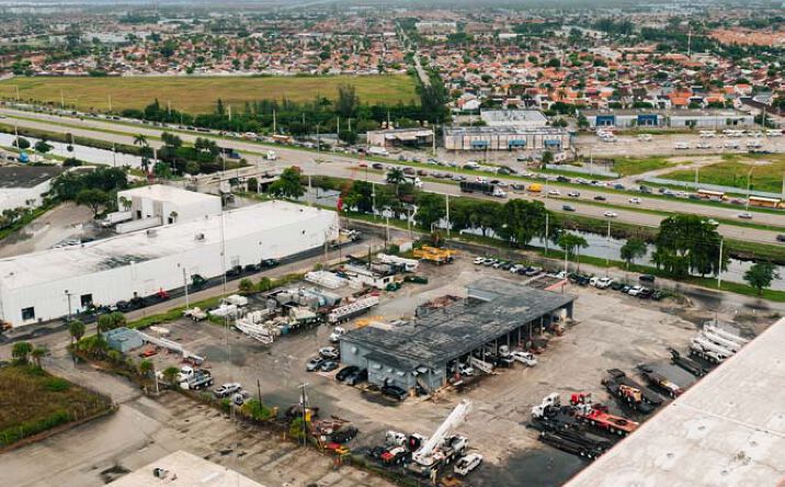 Pictures of Industrial property located at 10500 NW South River Drive, Medley, FL 33178 for lease - image #1