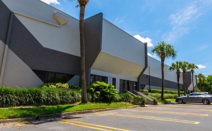 Pictures of Office, Industrial property located at 2190-2196 NW 89th Pl, Doral, FL 33172 for lease - image #1