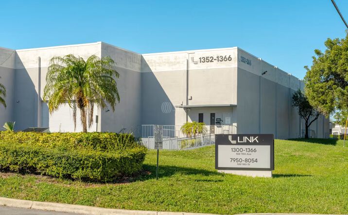 Pictures of Retail property located at 1334-1350 NW 78th Ave, Doral, FL 33126 for lease - image #1